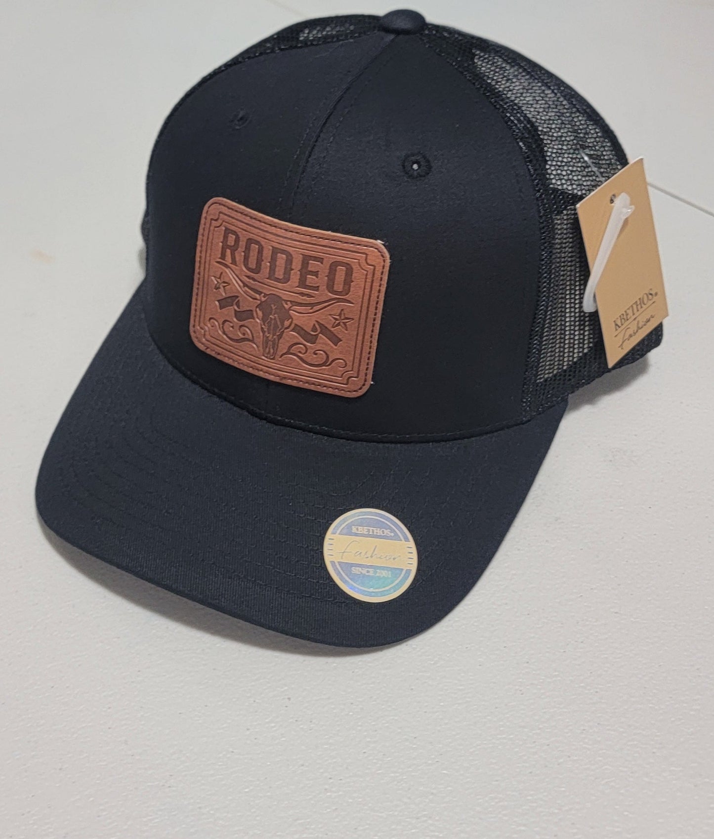 Gorra Snapback Roja con Cuerda Blanca – KBETHOS Premium