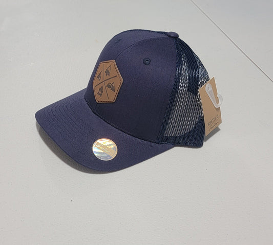 Gorra Trucker Morada con Parche Outdoor KBETHOS