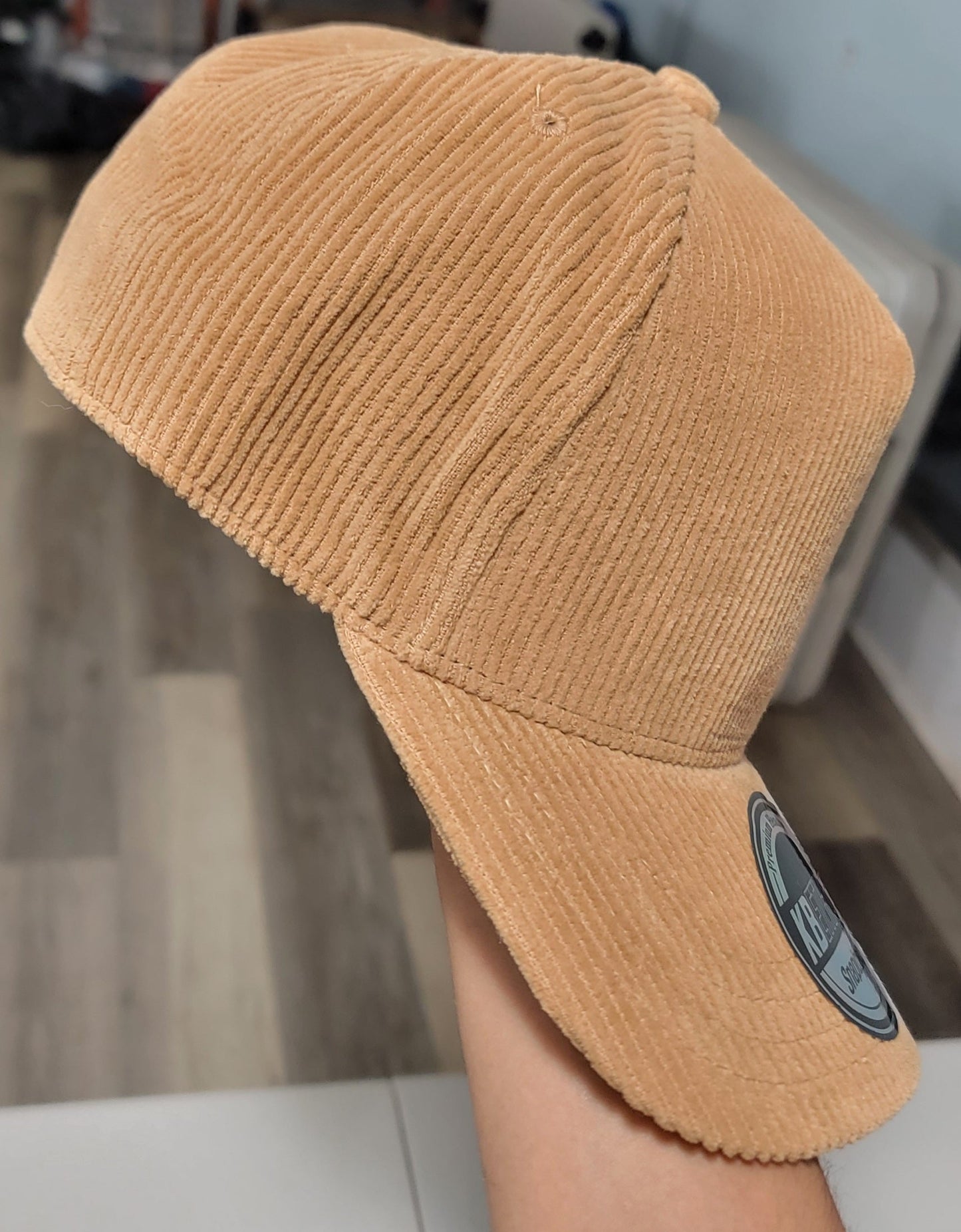 Gorra de Pana Beige Snapback KBETHOS